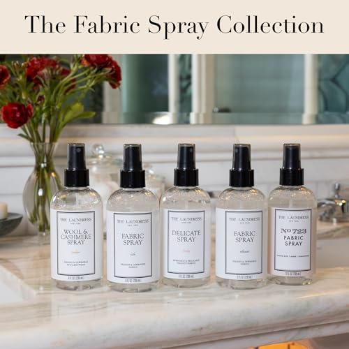 The Laundress Wool Dewrinkle Spray 8 Fl Oz
