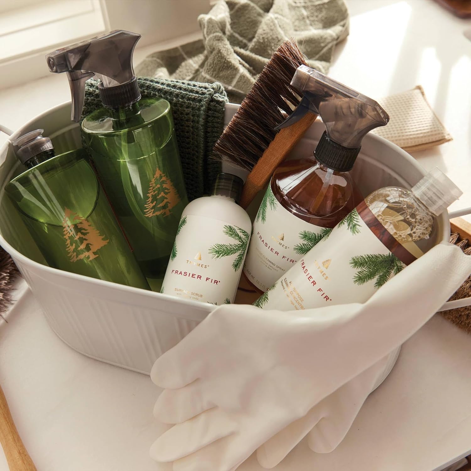 Thymes Soft Surface Scrub - Frasier Fir 115 Fl Oz